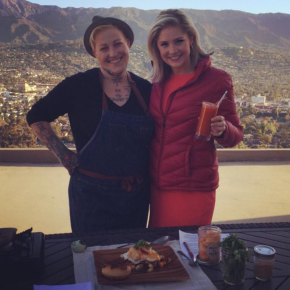 ClaireA_Wx's tweet photo. Love when amazing chefs come on @KKFXFox11! @chefpink brought bacon & homemade kimchi! #santabarbara #chefpink https://t.co/7kMtzMLmmJ