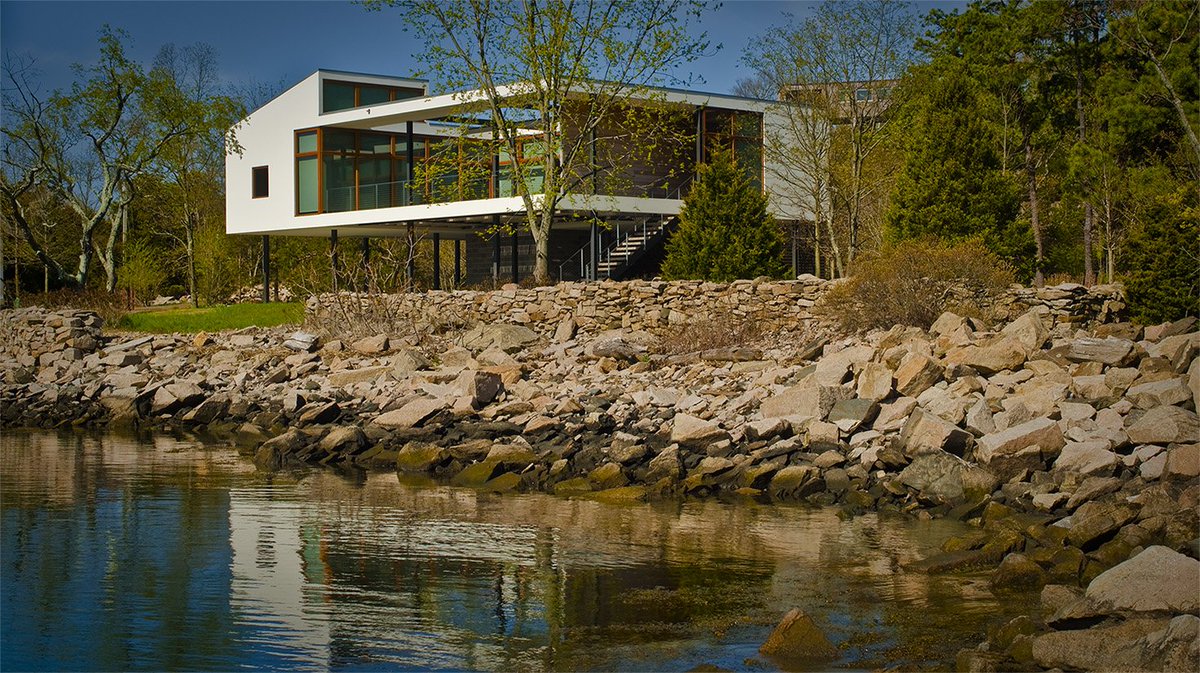 BeckyNicholsPAA's tweet photo. A modern coastal residence https://t.co/CupC4g4VO6 #HomeRenovations #Architecture https://t.co/YLtSaOrVNV