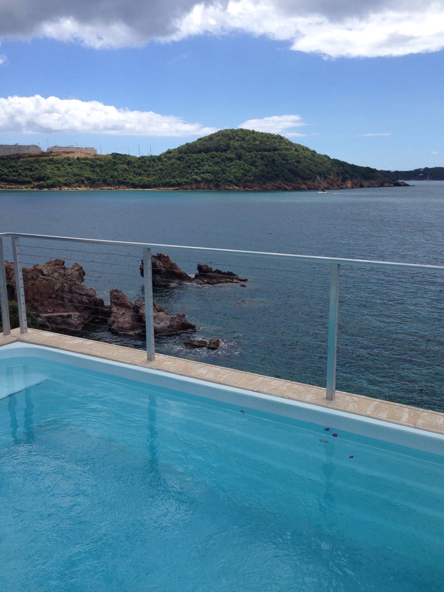 Atlaircharter's tweet photo. Pilot life is rough.......
#PILOT #charter  #StThomas #travel https://t.co/wp3CCFh8n3