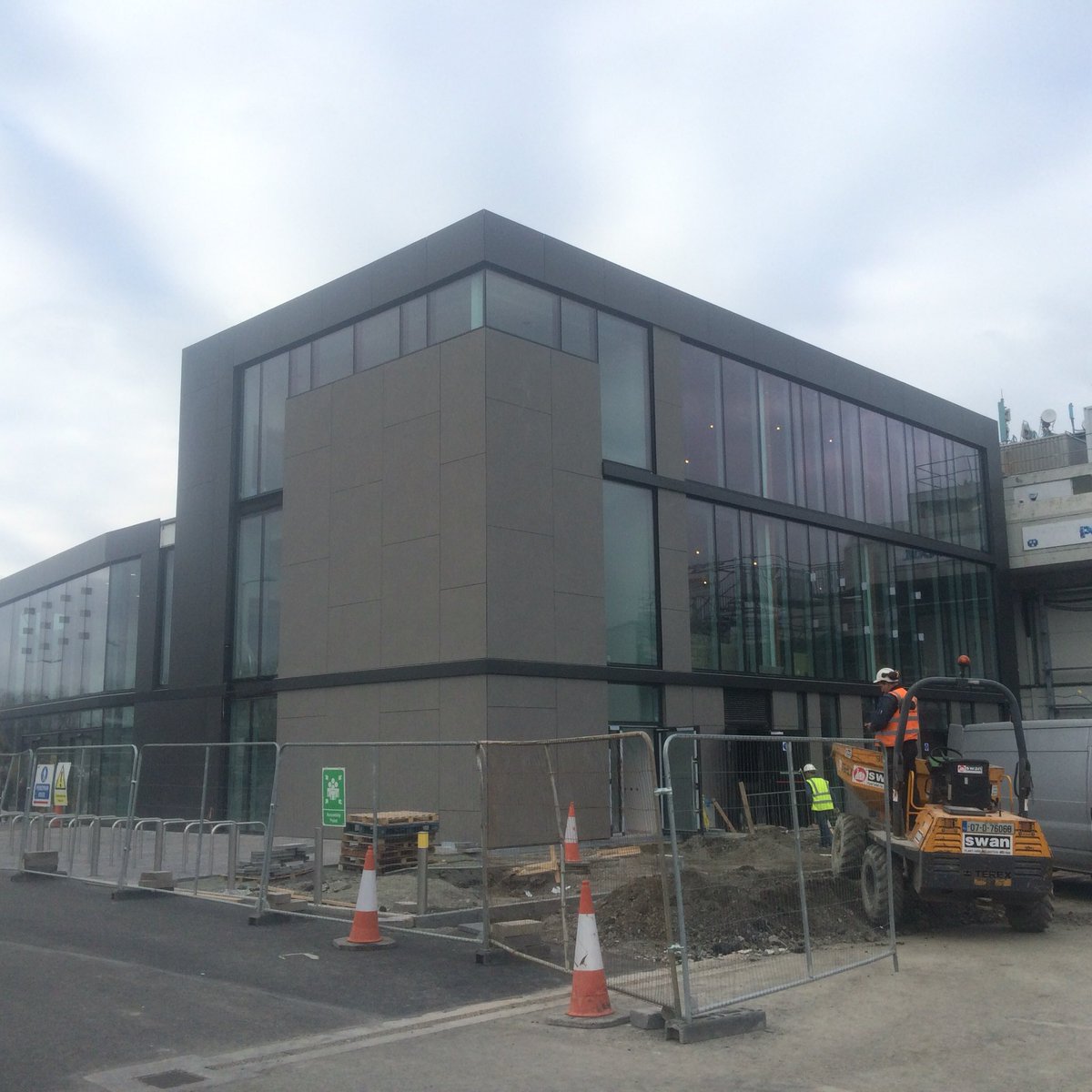 universal_tools's tweet image. Onsite @NorthsideSC refurb is lookin great guys #Dublin #Northside #Builders #Electricians #Engineers
