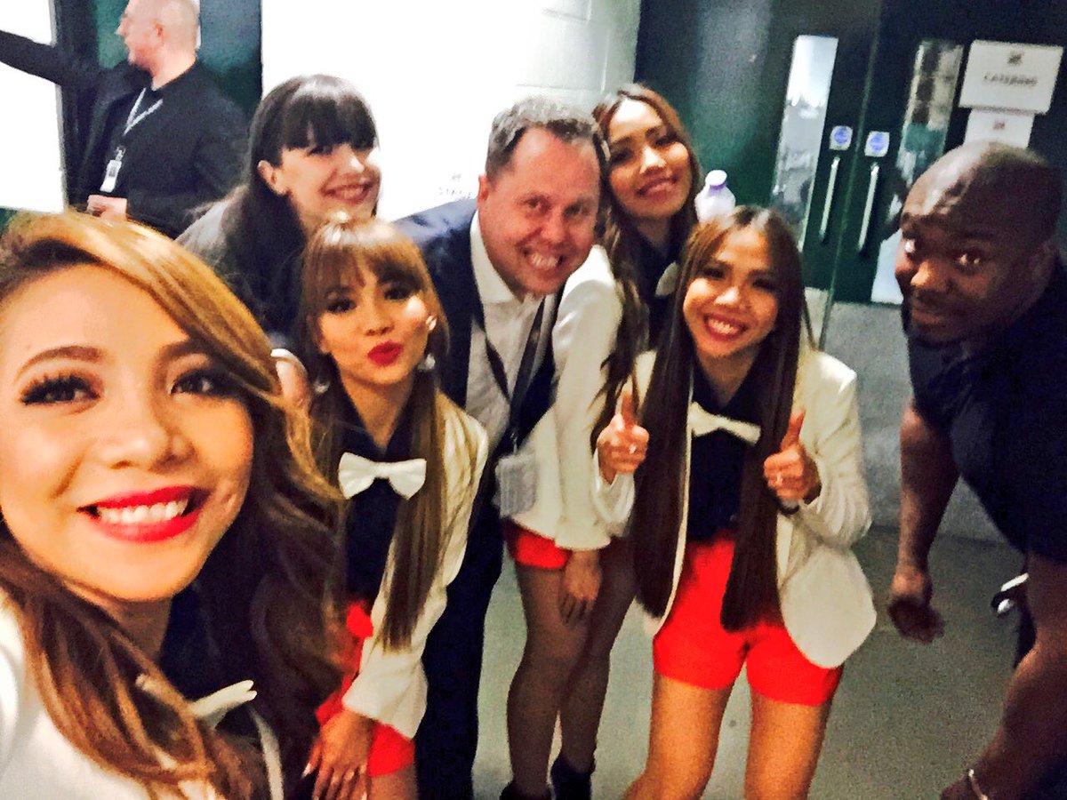 4SISTERSMUSIC's tweet photo. Do the GAMMIE LEG.. 😂 We'll see you soon @gavinontour and Rob! Thank you ✌🏻️ #4thImpact #4thimpactonxfactortour2016 https://t.co/avWhei65rb
