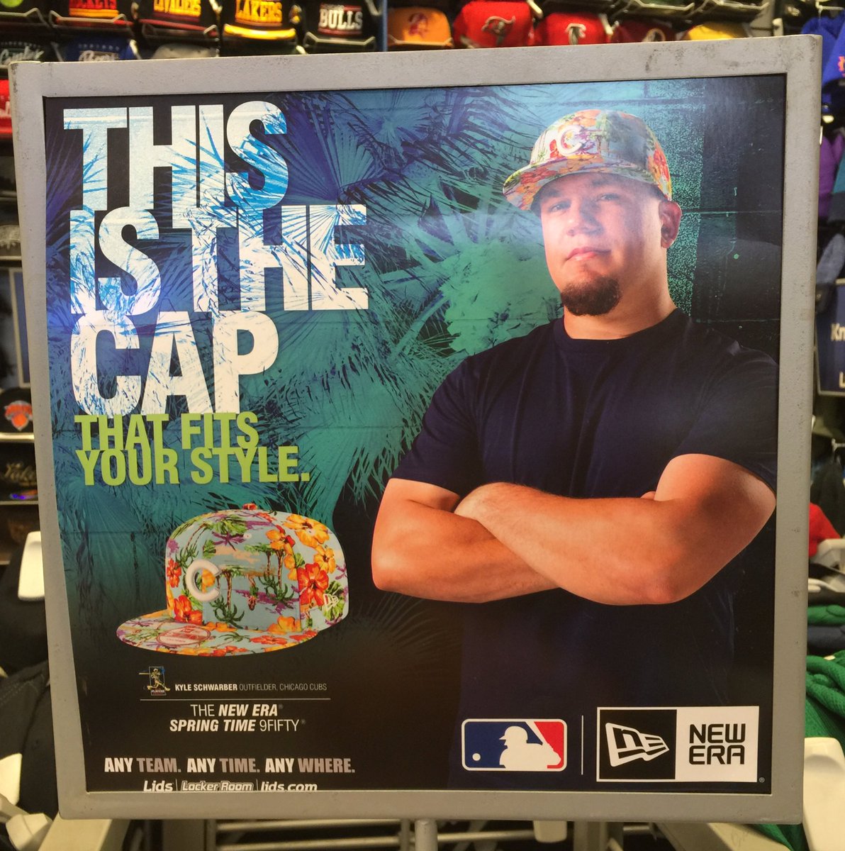darrenrovell's tweet photo. Clearly not the target market, just don't get the floral hat &amp; shoe trend https://t.co/YY5F5u1YLE