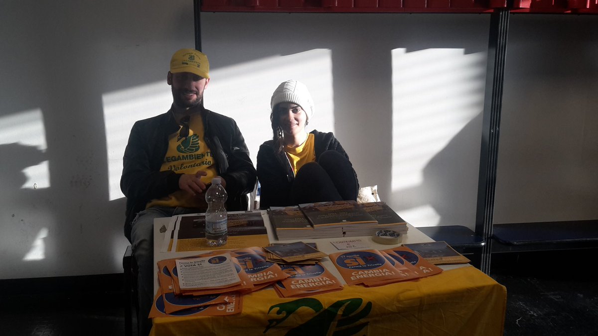 ElisaMacciocchi's tweet photo. #ecogiustiaintour #versoil21marzo @unisa  @MicheleBuonomo4  @StefanoCiafani  @mariateresaimpa @RossMuroni https://t.co/M5HkNgjkXb