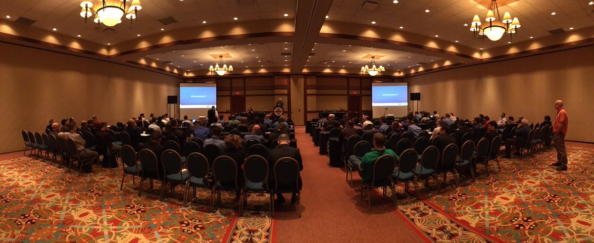 IEEEESTMP's tweet photo. Discussion enriches a presentation. Don't forget to post feedback on the app https://t.co/o1uErsXMk3 #ESTMP2016 https://t.co/jM5qbiNCjR