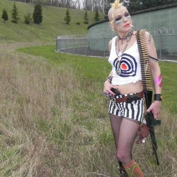 grodaeu's tweet photo. #PortlandTwitter RT"@maxseddon: Stalin's granddaughter in cos-play. No prizes for guessing she lives in Portland. https://t.co/rkRgbPZJWe"