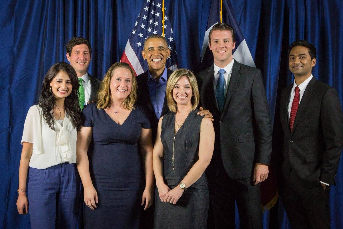 TMCInnovation's tweet photo. At @sxsw, the @TXMedCenter Innovation team made history when they met President @BarackObama! #SXSW2016 #starstruck https://t.co/qPa90025VV