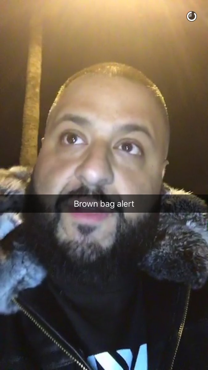 kennymoonie's tweet photo. brown bag foul https://t.co/VAeAb7aj64