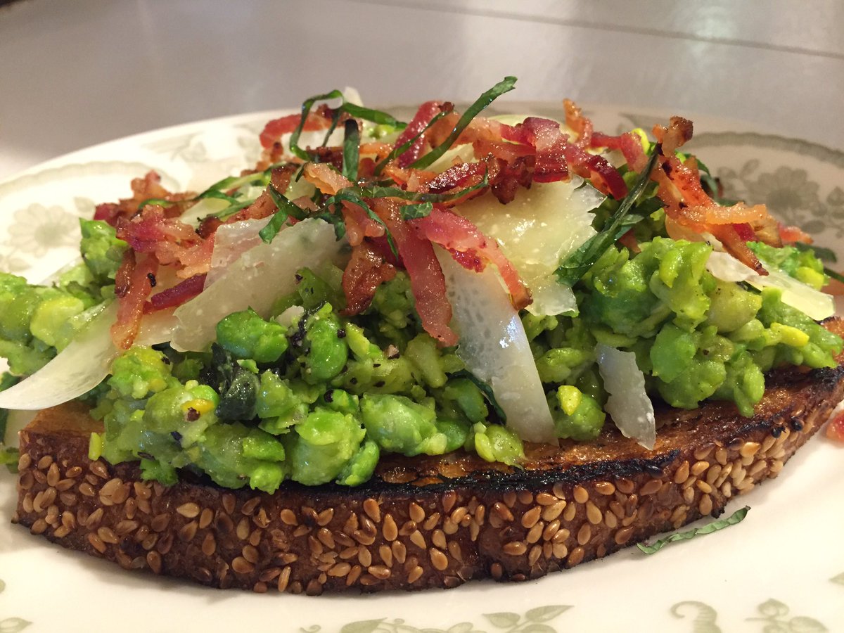 OsteriaTulia's tweet photo. Say hello to our English pea crostino. #bacon #yesplease #SWFLeats https://t.co/sOs8vX3WaJ