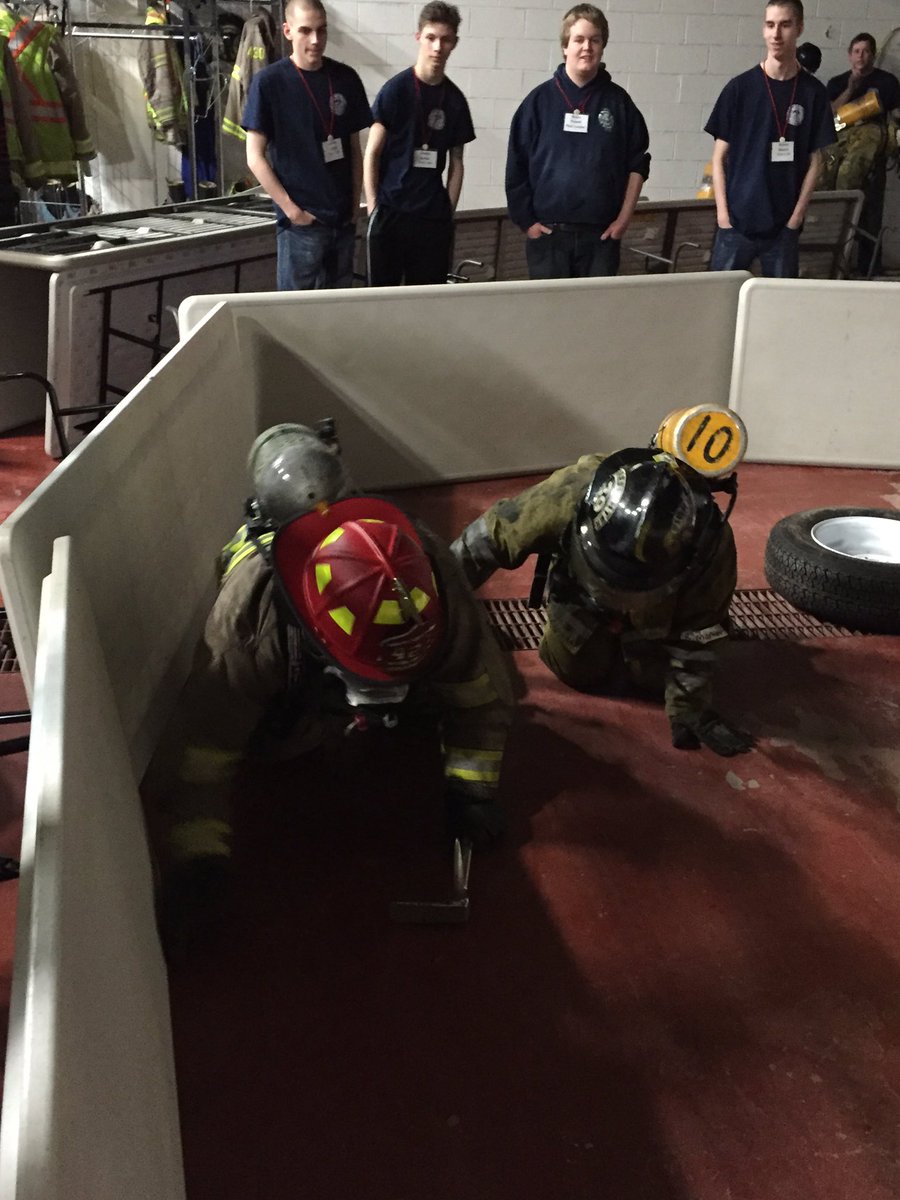 FirechiefVince's tweet photo. It is SCBA drills for Grand Falls -Windsor Fire #yftp program tonight. Students learning searching for victims. https://t.co/8RVPWVPoOL