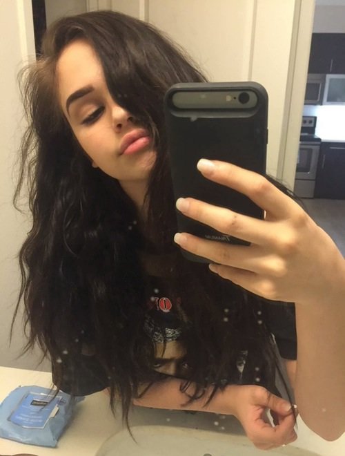 danielle. (@lilyeezyirl) on Twitter photo 