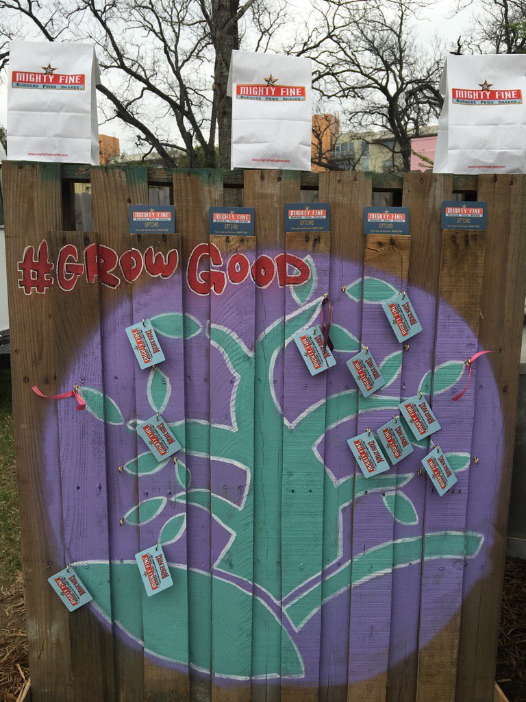 SocialGoodClub tweet media