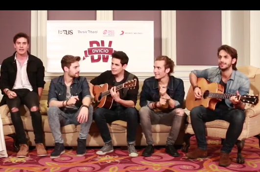 Beeziie_DVICIO's tweet photo. Missing you ❤️❤️ #DvicioexclusiveTH #dvicioexclusiveTHfamily #dvicioluis https://t.co/tDzJE6nS5J