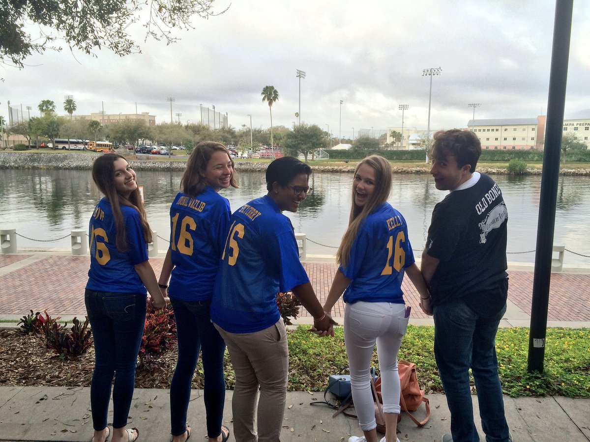 anj_ovies's tweet photo. Jersey Day☑️ #ThankBasedGod #PoopouriTakesStates2k16 https://t.co/olqAMPFMRY