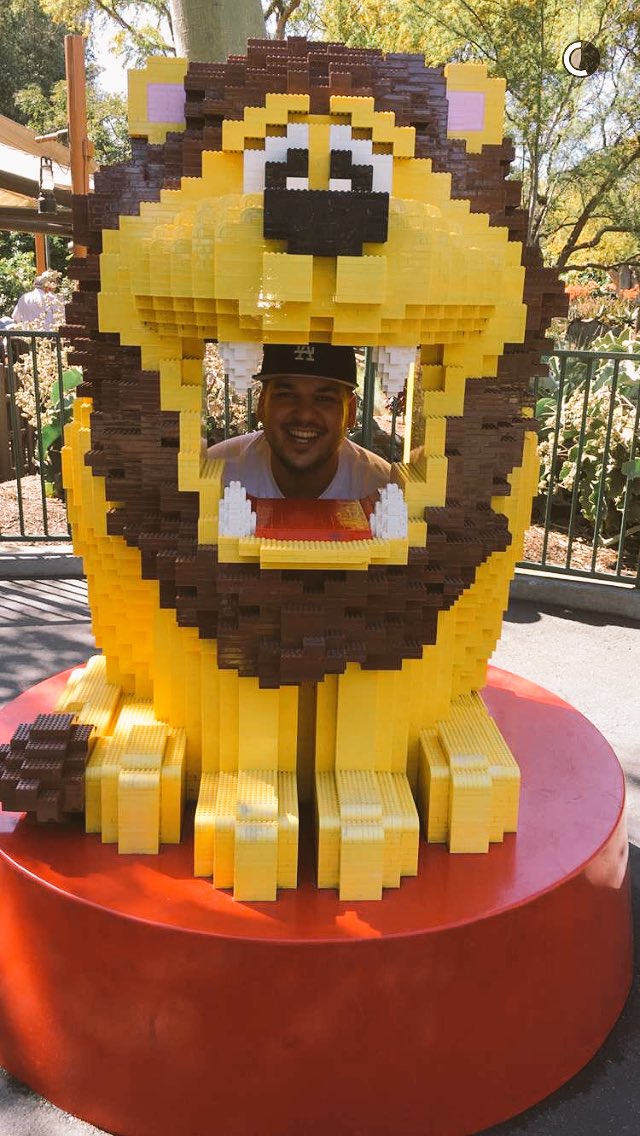 WordOnDStreet's tweet photo. We are loving @robkardashian and @BLACCHYNA relationships ❤️❤️ https://t.co/gBd5Coq9Pb