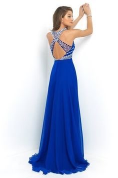 _Selener_'s tweet photo. Selling my prom dress! Size 2, Rt to spread word. Dm for more 😚💓 https://t.co/OzNIN3cnZy