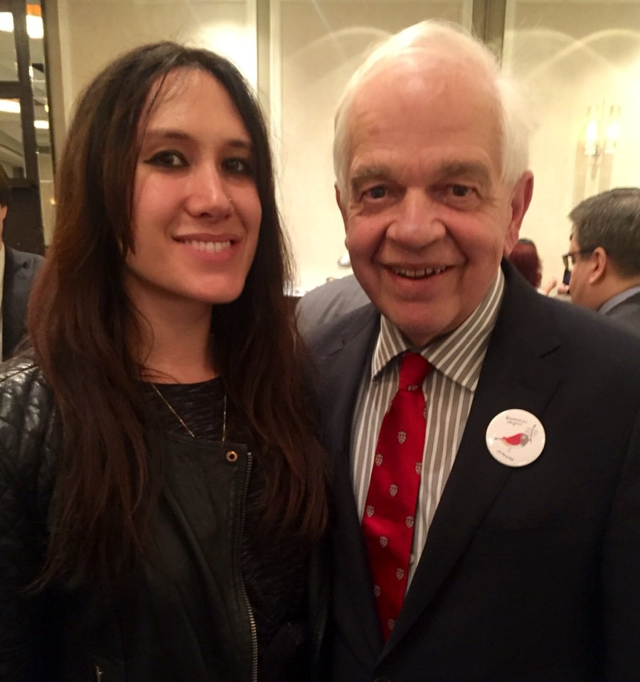 singaquebec's tweet photo. Rencontre de #singaquebec avec @HonJohnMcCallum Min. Immigration Canada, à @chambremontreal #refugies #mtl #singa https://t.co/aZY1oEAzge