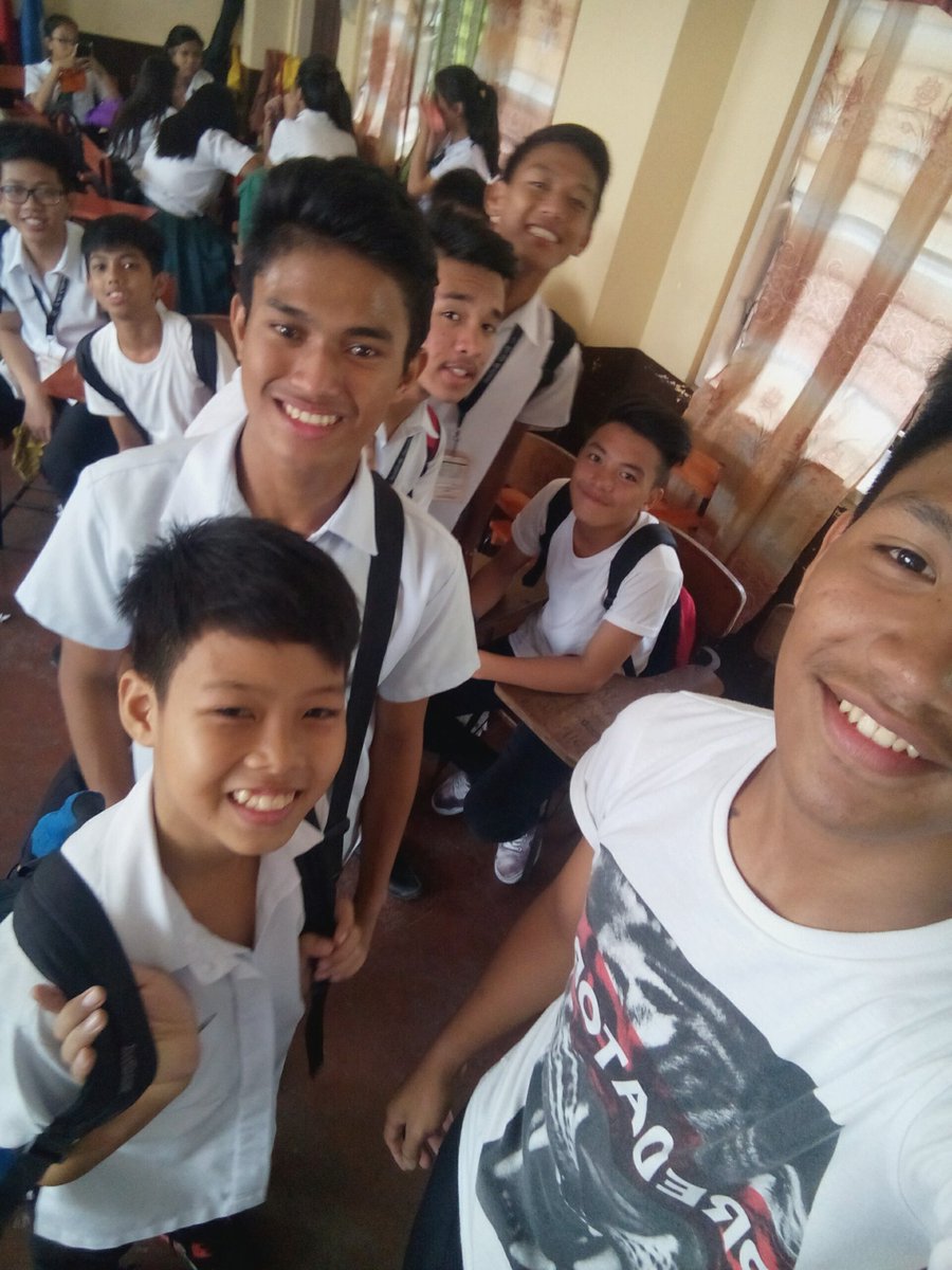 aaronsena_'s tweet photo. Mga idol 
#BAMSI https://t.co/oClGC48Tky