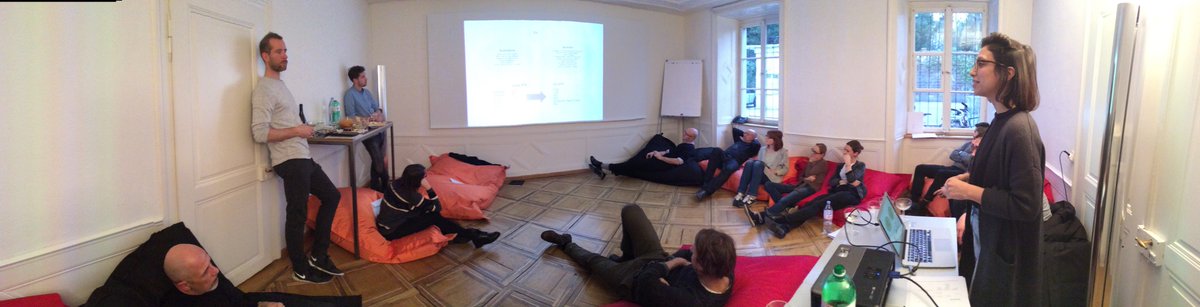 Gerade jetzt wird #rethink betrieben! Wollt Ihr bald mehr darüber wissen? Folgt uns! #rethinkmarketing #byheartteam