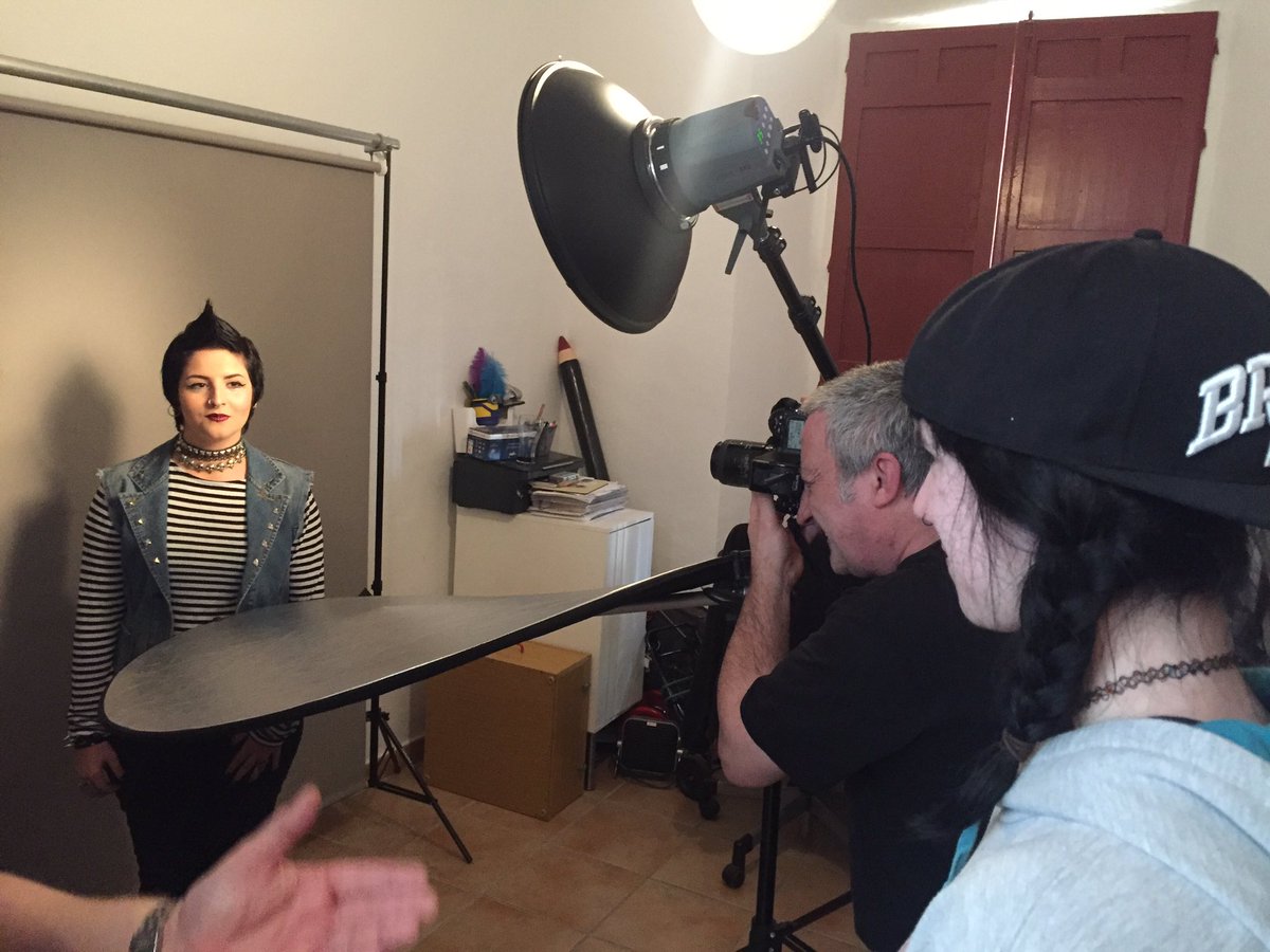 Vaya semanita de #exámenes con los #Beauties! Nervios y concentración en la cara de nuestras alumnas! ^.^