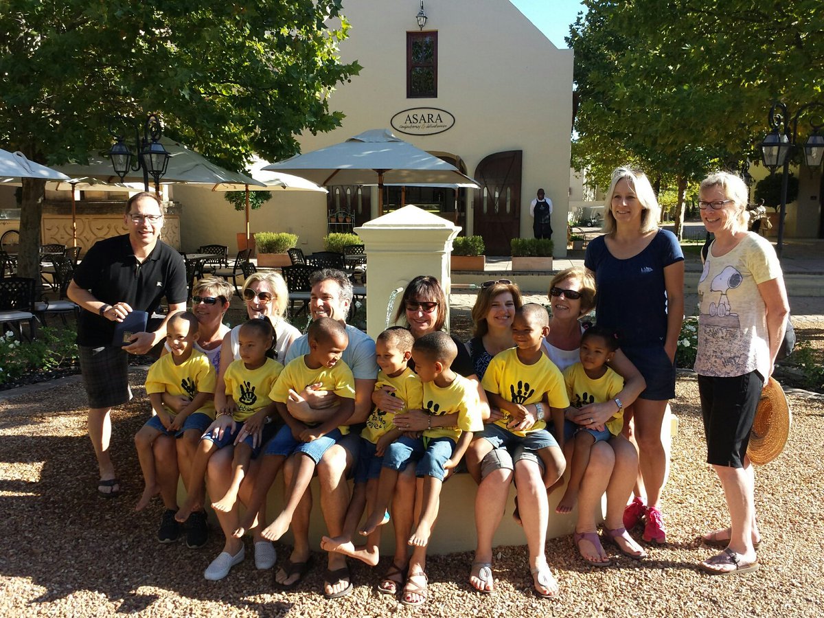 GKitchenParty's tweet image. A lovely visit with the #pebblesproject in #SouthAfrica @stevepod #gmp2016