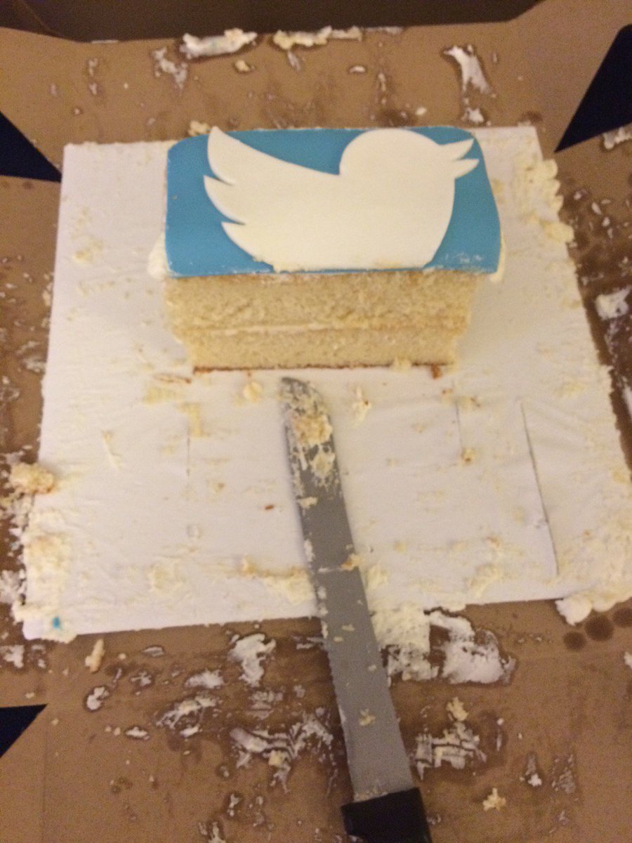 IllinoisLibrary's tweet photo. There's still more cake and candy for everyone! Stop in at the Main Library until 2pm. #TwitterKickoff https://t.co/80owchdeZr