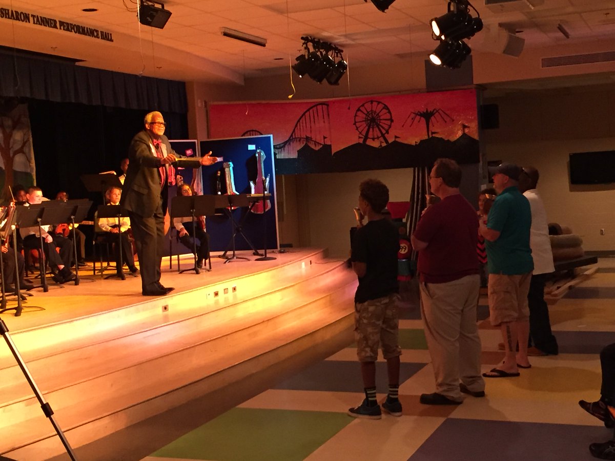 midwayscps's tweet image. Mr. Nathan helped &quot;conduct&quot; some volunteers during the orchestra performance! #midwayarts