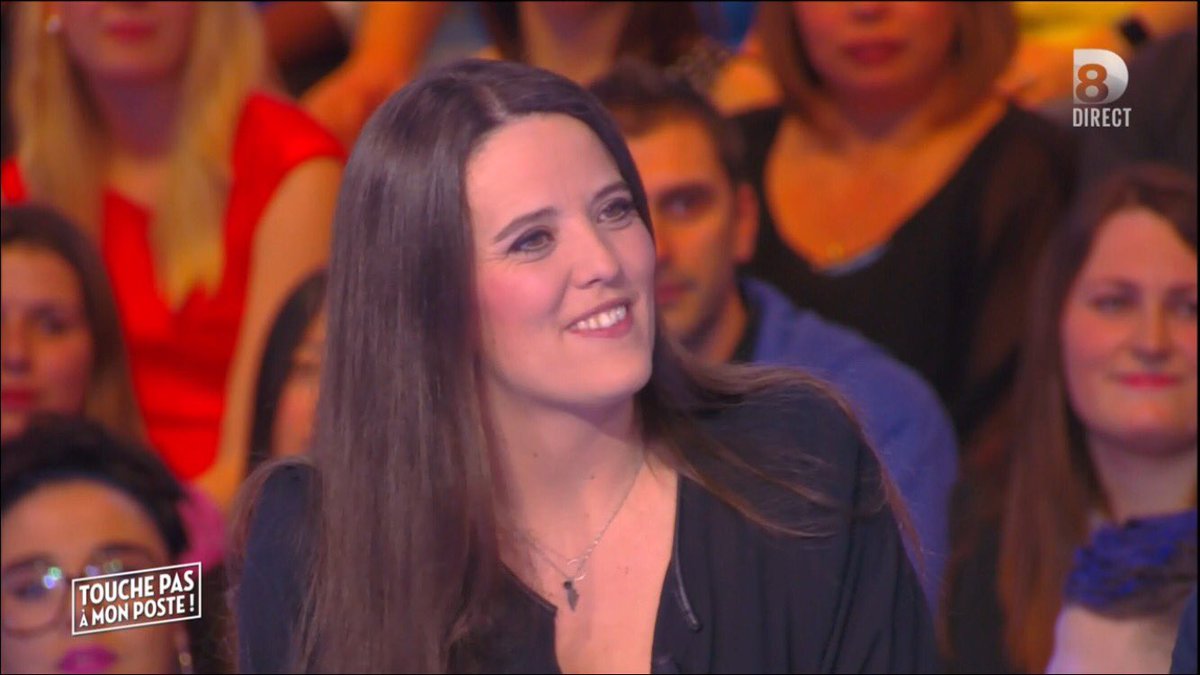 TBT9_W9's tweet photo. .@emilielopez est avec nous ce soir aussi ! #TPMP https://t.co/Nj9EA1uvoi