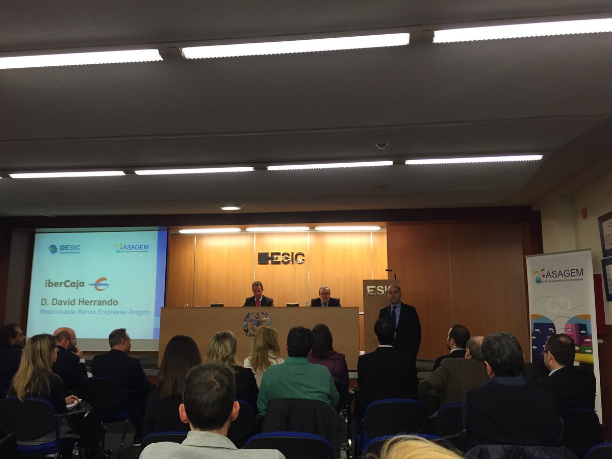 ingoarunning's tweet photo. Jornada "Emprendimiento en torno al deporte": @ibercaja presenta sus actividades para fomentar estos valores #asagem https://t.co/uZmsM7Mi1T