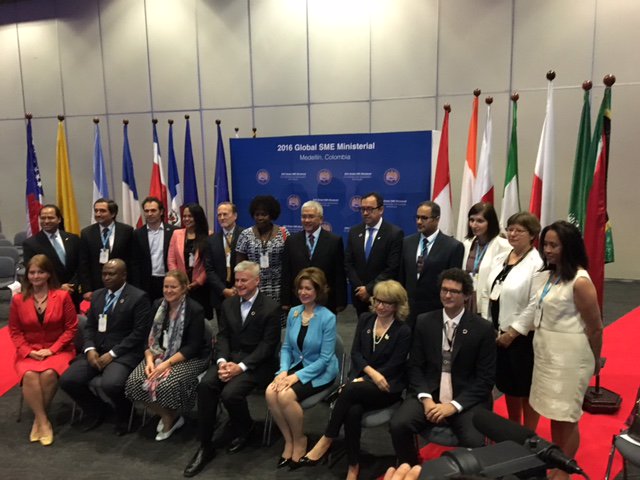 Sercotec_Chile's tweet image. Gerente general @Sercotec_Chile representando a @meconomia #Chile en Global SME Ministerial @GECGlobal #Medellín