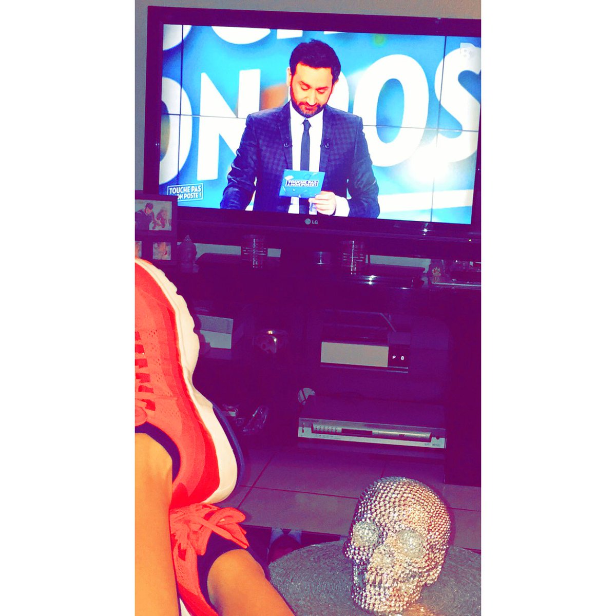 EmilieSS9Off's tweet photo. #repos #tranquilité devant #tpmp 👌🏼, Bonne soirée mes amours ❤️ https://t.co/JCDMN1EA7K