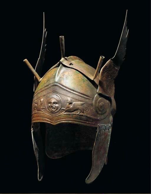 Greek bronze Chalcidian-style winged helmet, dated to the 4th century BC  RT @EuropesHistory