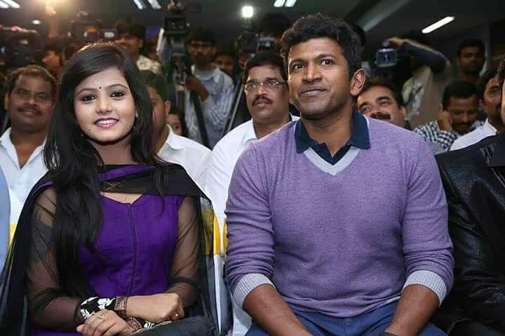 MayuriFans4's tweet image. Wishing #Appu sir a very Happy Birthday...!!  :) 
#Power_Star #Puneeth_Rajkumar