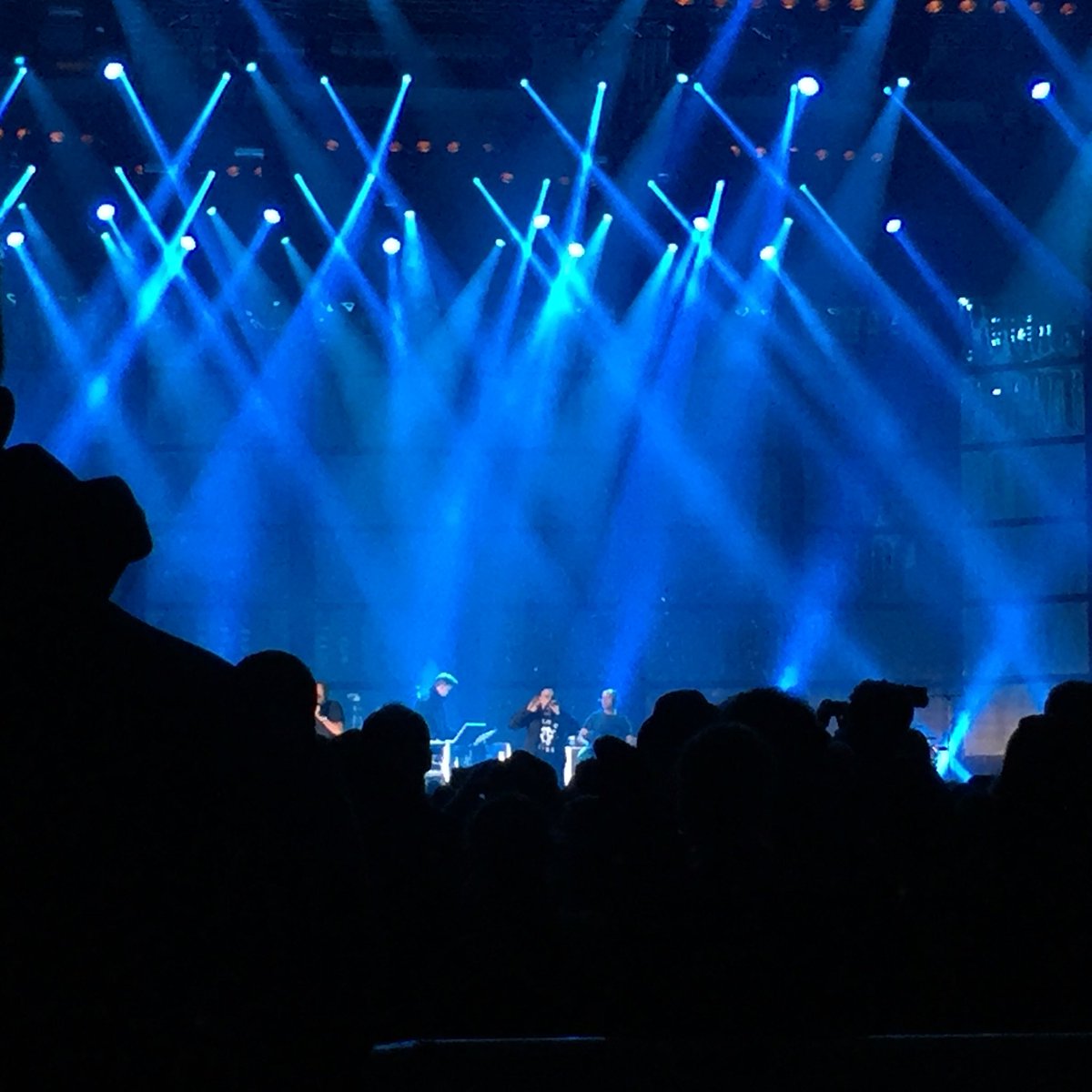 natalie_voth's tweet photo. Danke sagen #CeBIT2016  #Fanta4 https://t.co/y4slxMUdGQ