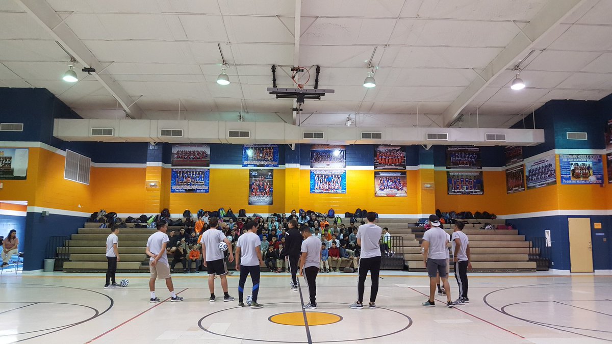 TAMIU Men's Soccer in the community <a href="/txamiu/">Texas A&M International University</a> @futuredustdevil <a href="/TAMIUAthletics/">TAMIU Athletics</a> #Trautmann Middle.