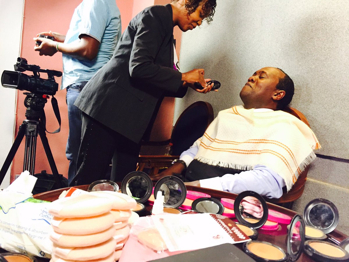 KoinangeJeff's tweet photo. #JKLChapatiMovement Getting ready for tonight's SHOW....Someone call RECCE!! It's going to be SMOOOOOOOOOKIN

Oh MY! https://t.co/vDRXdTnKaI