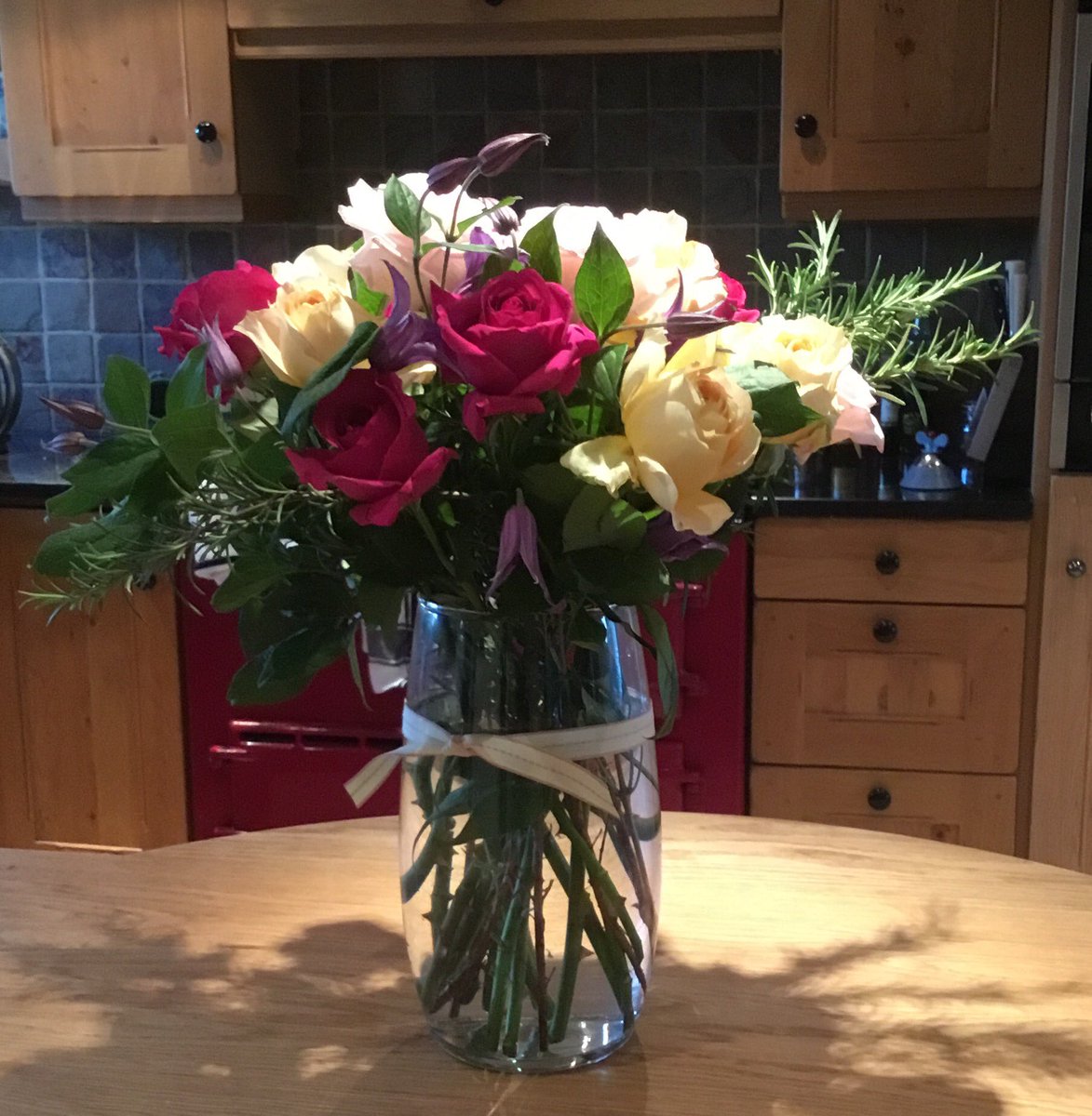 WellnessTrading's tweet photo. Thank you girls, what a wonderful surprise, made my day @emmahhill @AliceHartDavis @beatriceaidin @crafty_crone https://t.co/ucb3mMCkjb