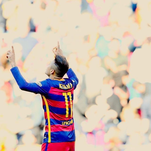 neymarjr's tweet photo. Que Deus nos abençoe e nos proteja ⚽🙏 https://t.co/XP9oIvc8z4