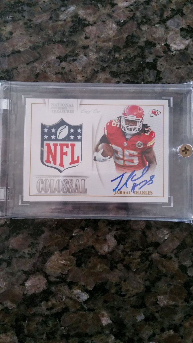 BrandonK83's tweet photo. Nasty Jamaal Charles NFL Shield 1/1! #kaboom  @PaniniAmerica @RichLayton42 https://t.co/LqNgDLEBkP