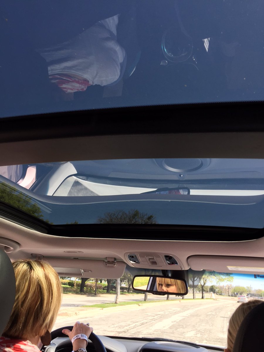 juliemeasure's tweet photo. Test drive time! First up is the Kia Soul with the panoramic sunroof wide open #DFWAuto #dfwautokia https://t.co/F58HYufvyf