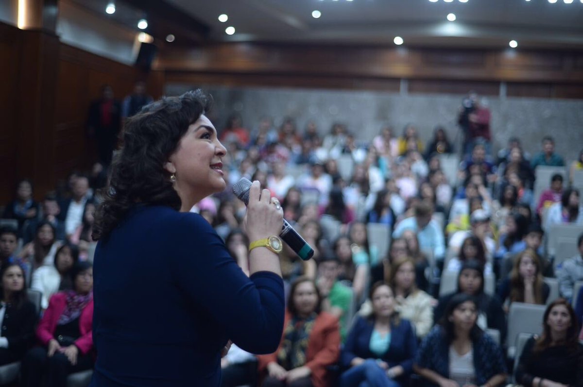 Gracias a la <a href="/JurisUAdeC/">JurisprudenciaUAdeC</a> y a <a href="/gelizondo54/">Gabriel Elizondo</a>. Un gusto compartir experiencias para #SentirIgualdad. #Coahuila