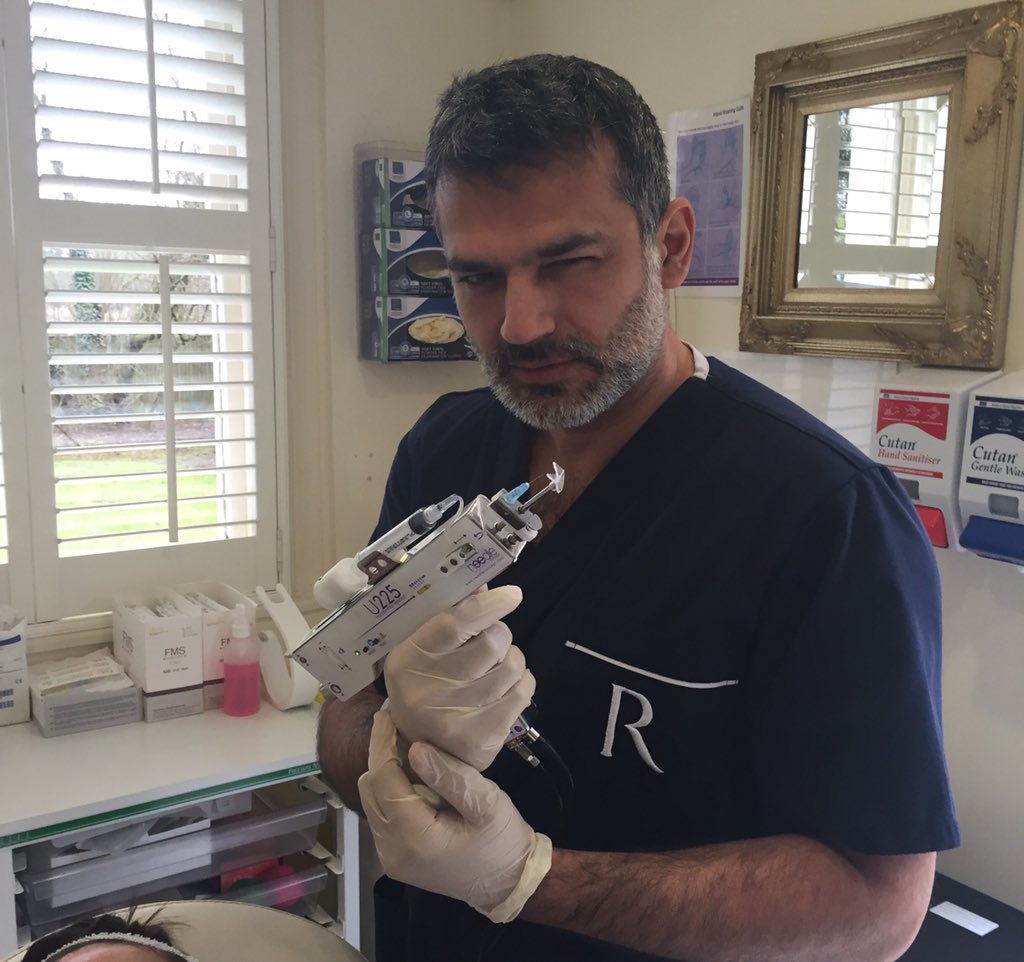 TerinaDenny's tweet photo. @Riverbanks @DrRaviJain @TeoxaneUK thank you for having me today! #Redensity1 #Teosyal https://t.co/WdMs3s9avO