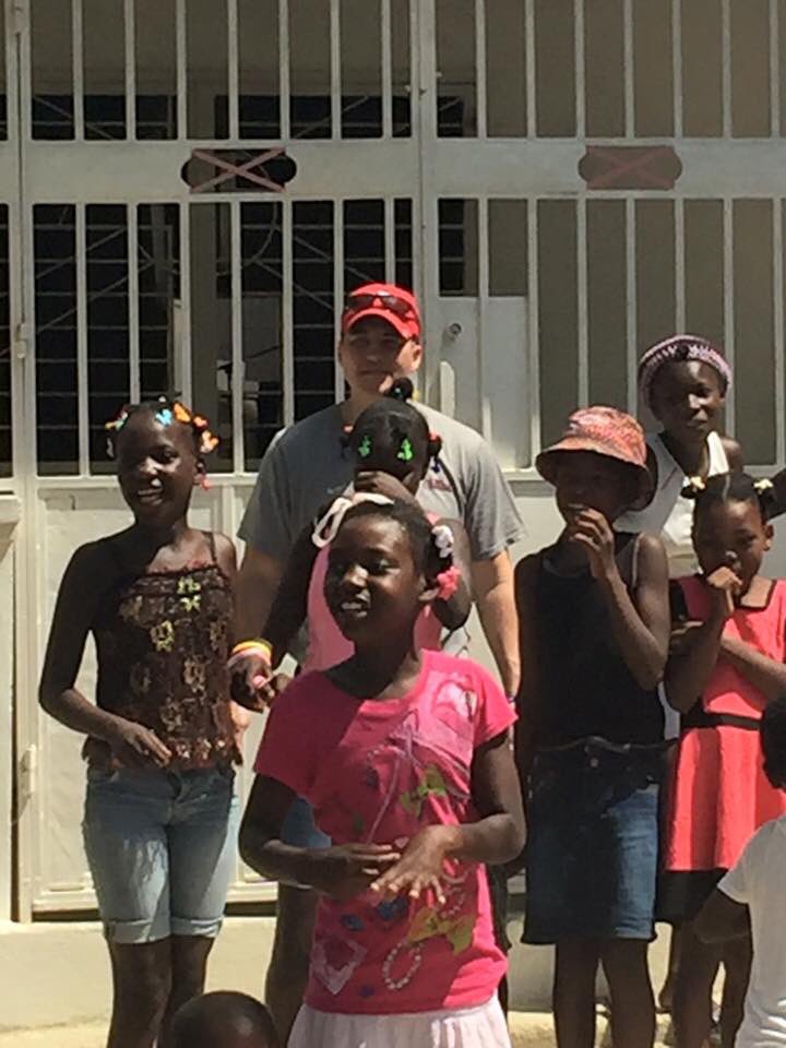 coreybatoon's tweet photo. So many blessings shared. Life changing experience.
#campmarie  #rebelsinhaiti https://t.co/IUAheHjM4N