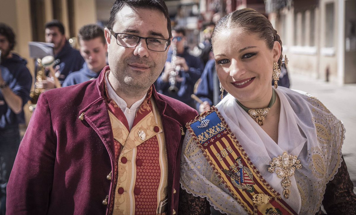 FallaActorMora's tweet image. También tenemos por aquí unas fotitos del macropasacalles de esta mañana 😍