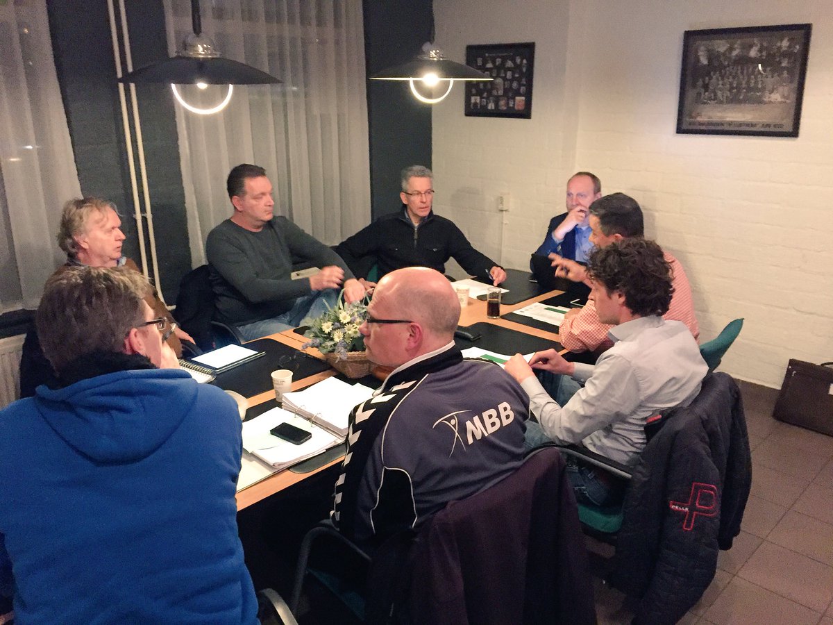 De vier clubs van Daalseweide en hun adviseurs praten vanavond over de volgende stappen voor Op Buuren Sport