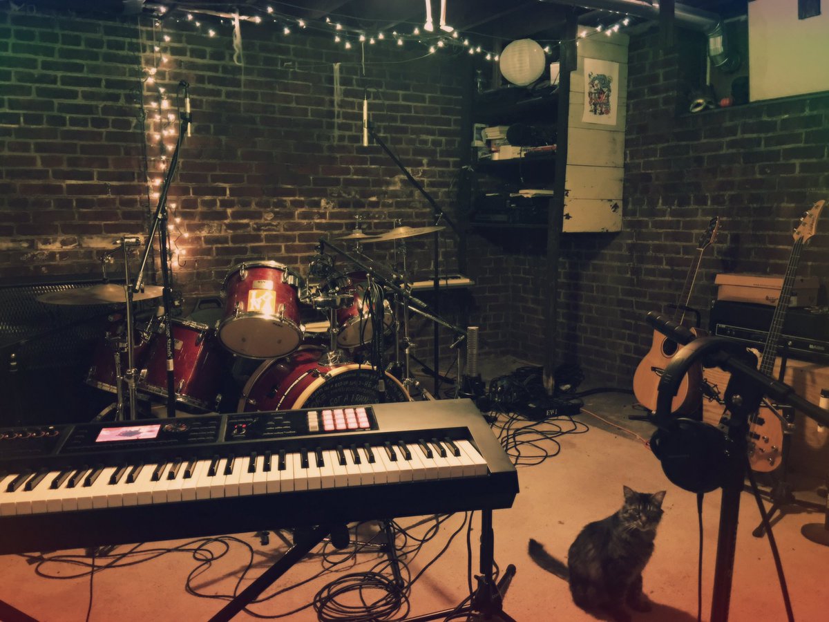 TeKore's tweet photo. #tekore #studiovibes #ep #thefateofmetaphors https://t.co/CG5zcu9i9k