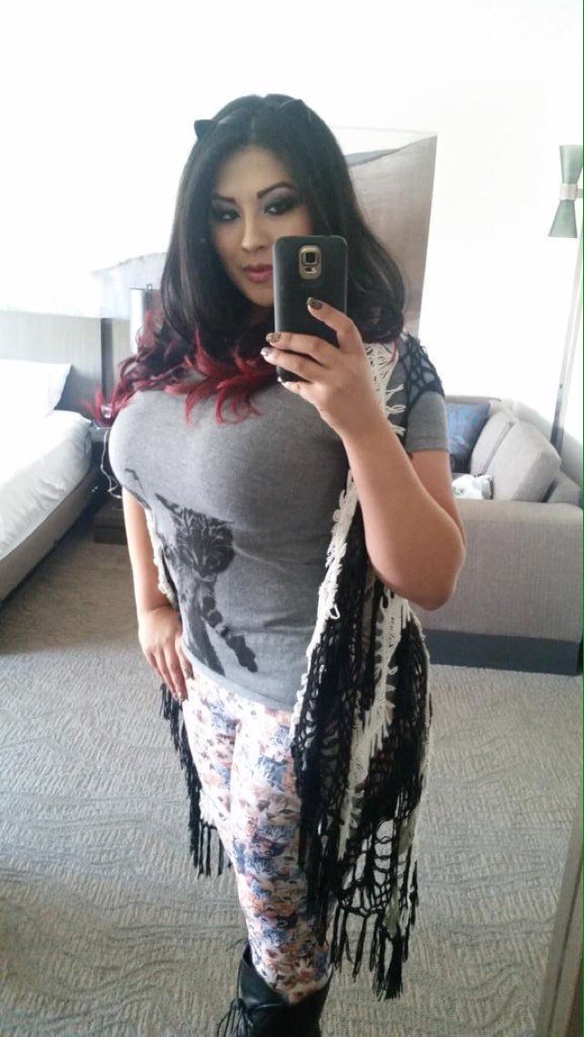 sam_sosa88's tweet photo. #wcw #ivydoomkitty #doomkittyday #doomkittynation #teamdoomkitty #doomkitty1 @IvyDoomkitty https://t.co/kDgScWTxnw