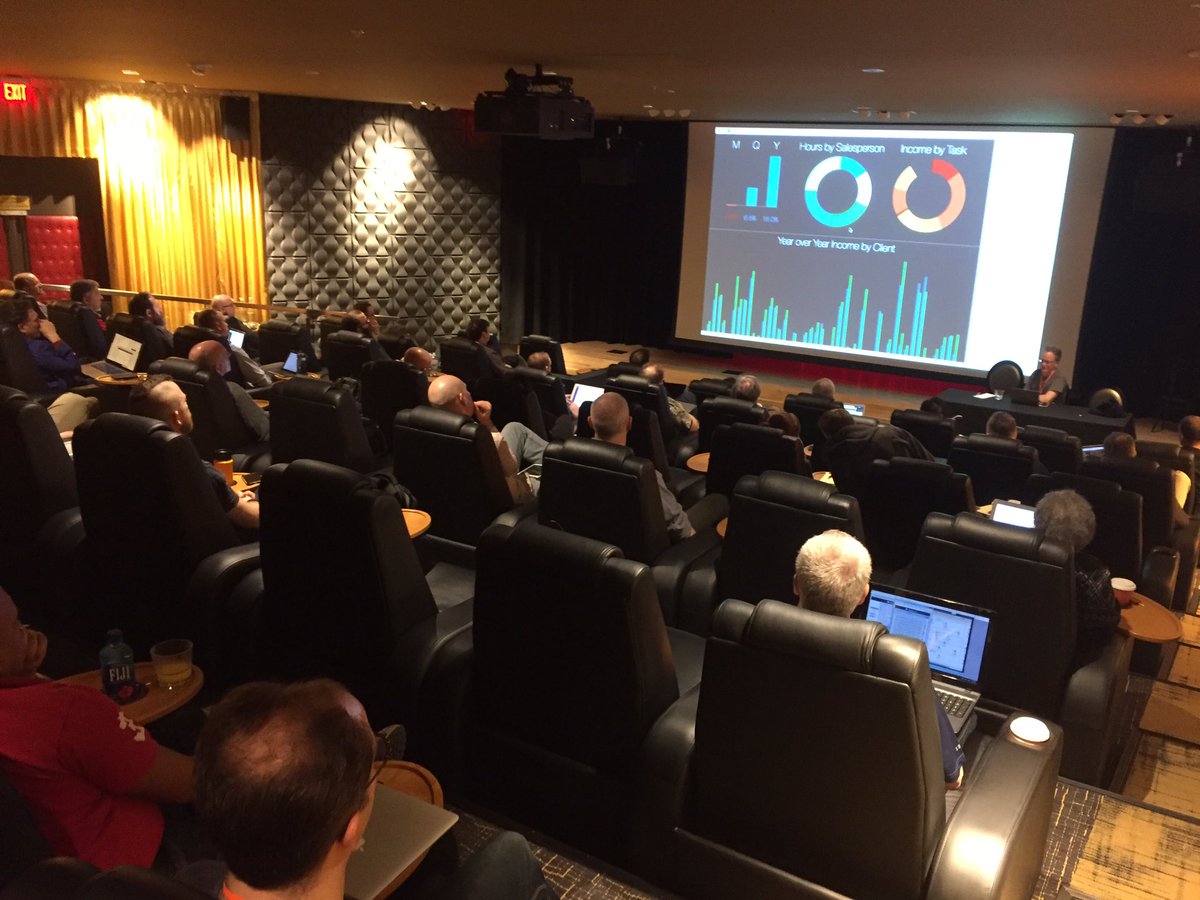 fmsimplicity's tweet image. Best seating ever at a conference :) #PauseOnError