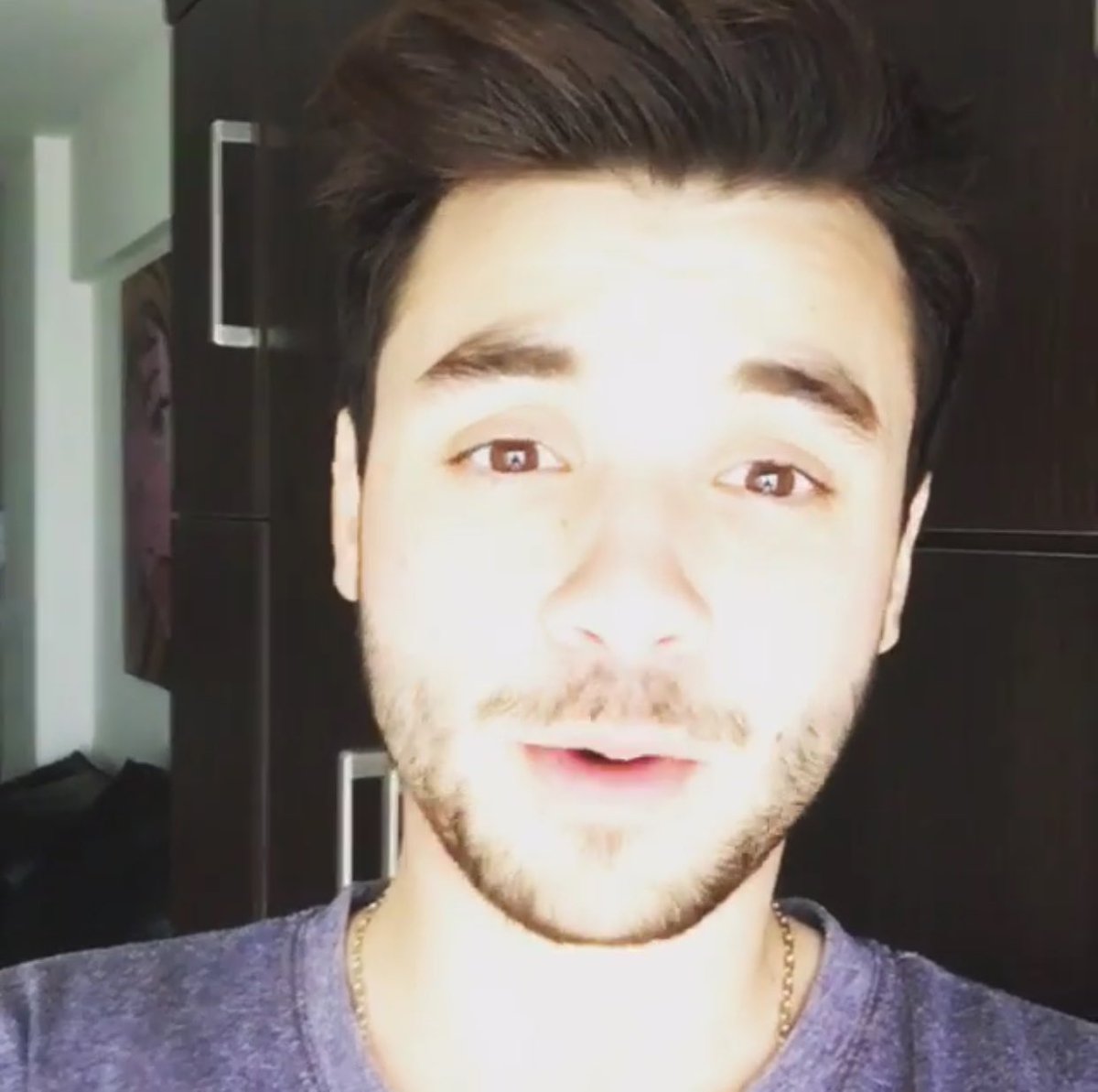 AguCasanova_'s tweet photo. El hombre cara blanca...  Mi 👾snapchat es  agus_marama 🖖🏿 https://t.co/MOodyaw2Fb
