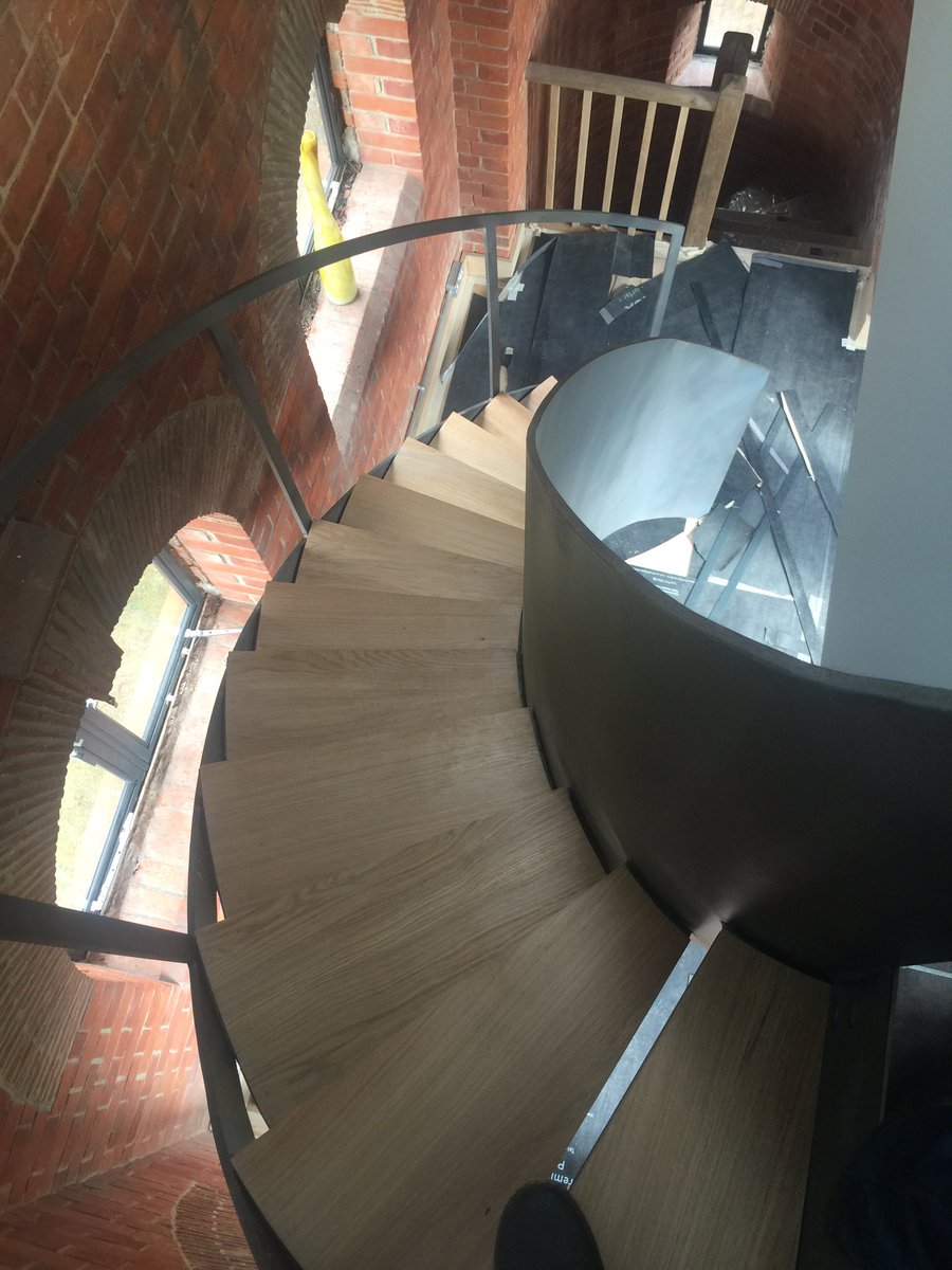 DbrayArchi's tweet photo. Inspiring day touring @PADstudiouk projects with @clairecurtice &amp; @UoPMArch discussing future PR strategy! https://t.co/kb74uZENoU