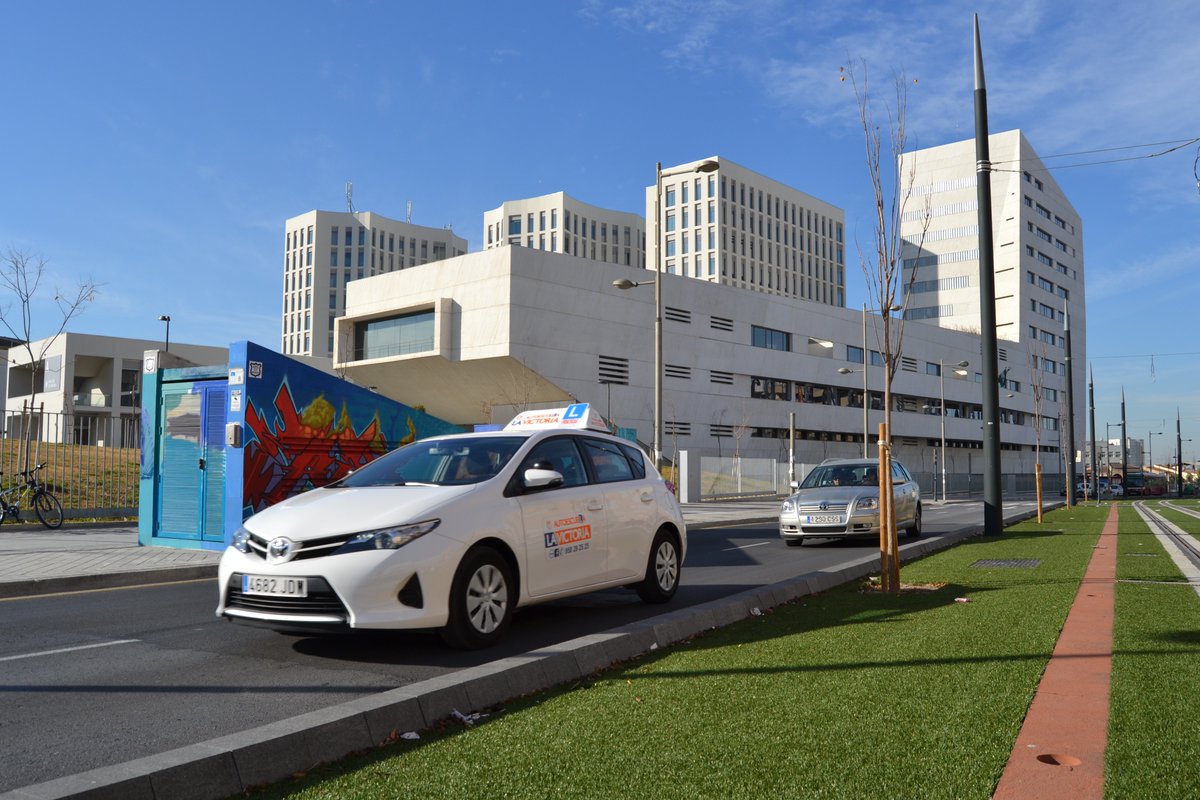 AUTOESCUELA LA VICTORIA CURSO INTENSIVO PERMISO B (coche) en el mes de ABRIL. INTERESADOS 958292525 Y POR PRIVADO